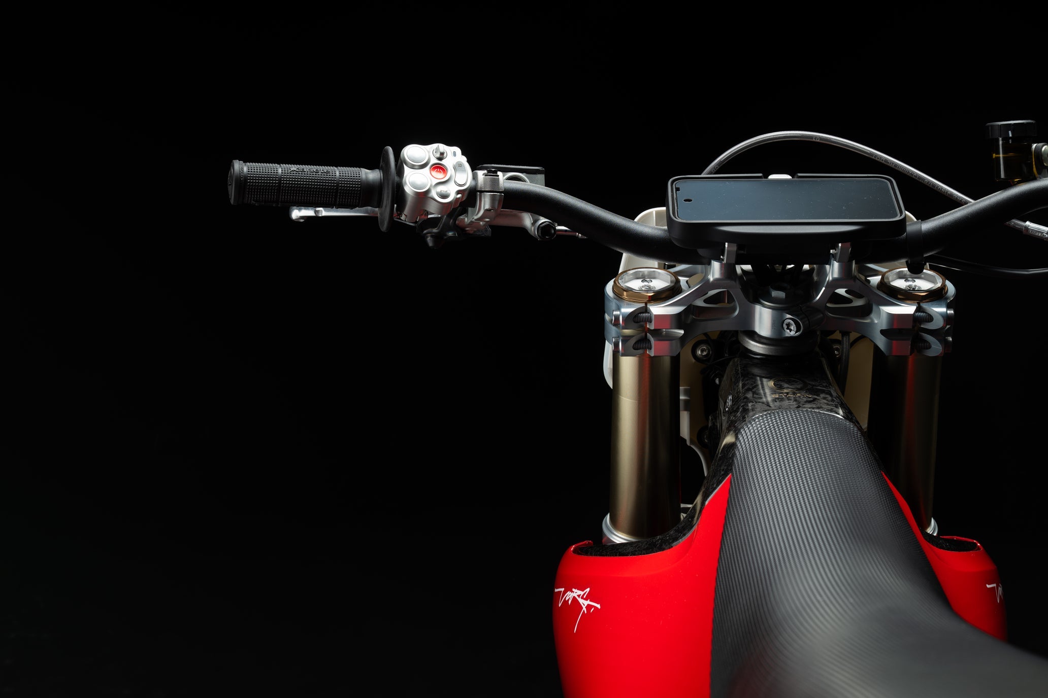 STARK VARG SM - L3e Captron Performance