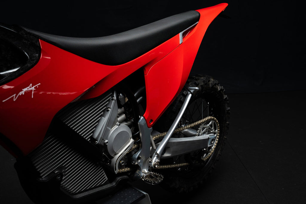 STARK VARG EX - L3e Captron Performance