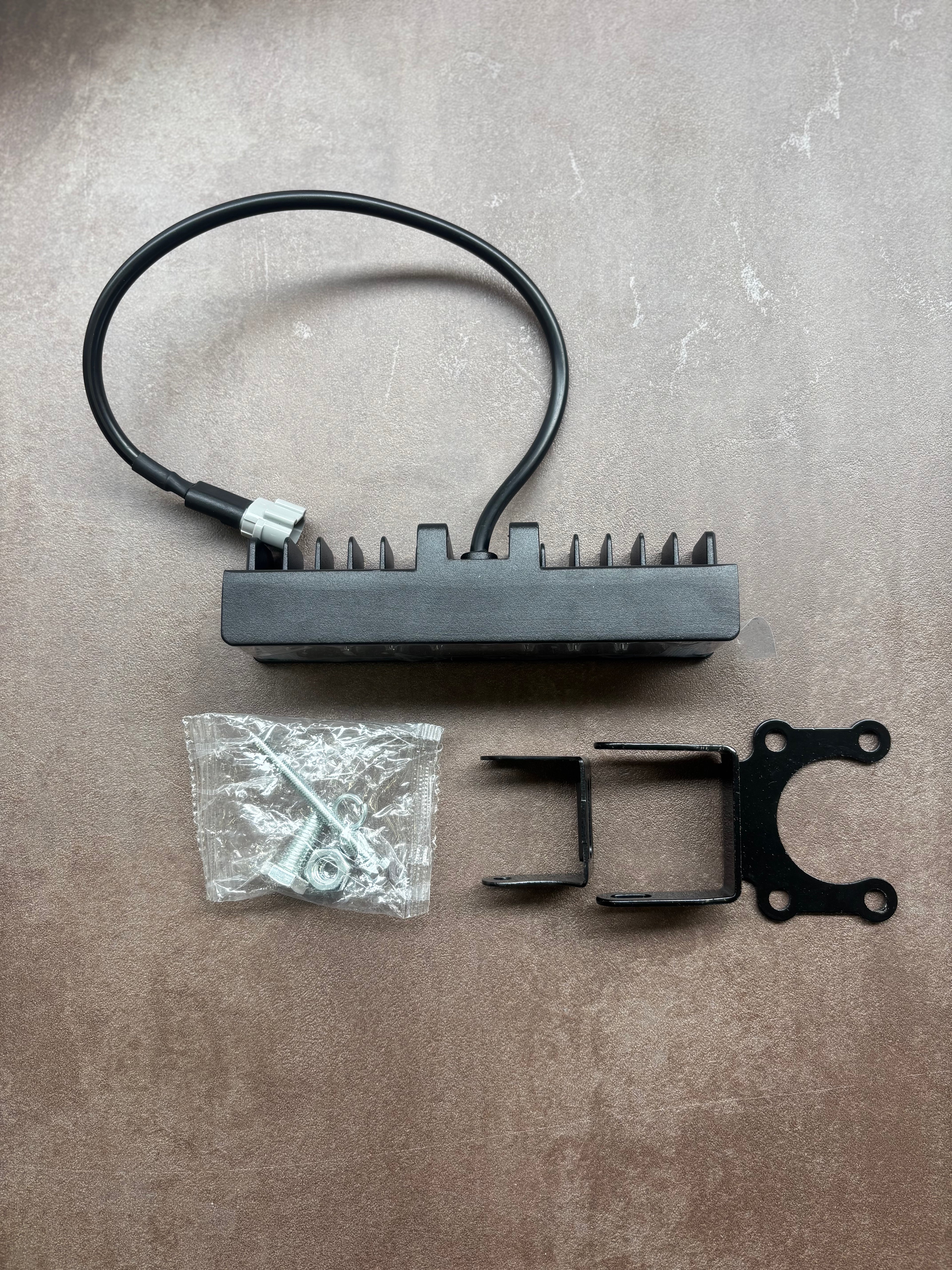 SUE RON - LED Frontscheinwerfer *Sport*