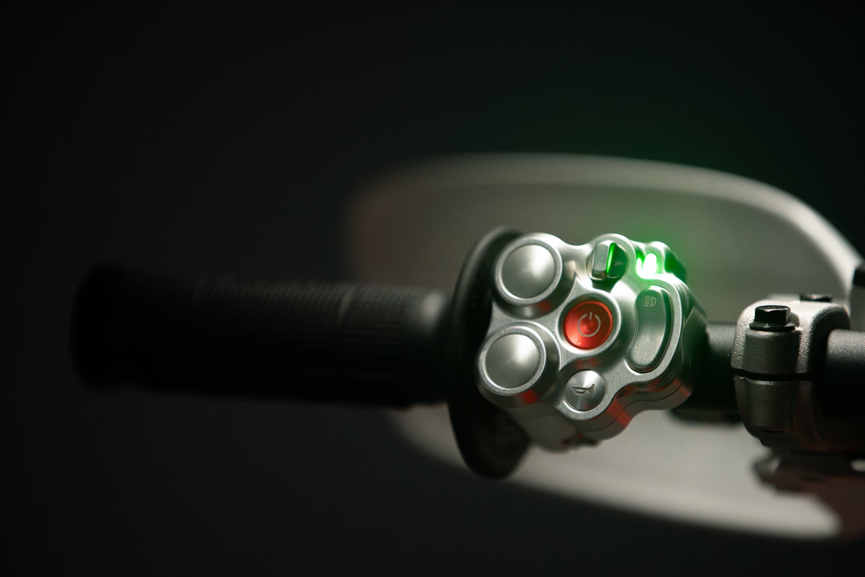 STARK VARG EX - L3e Captron Performance